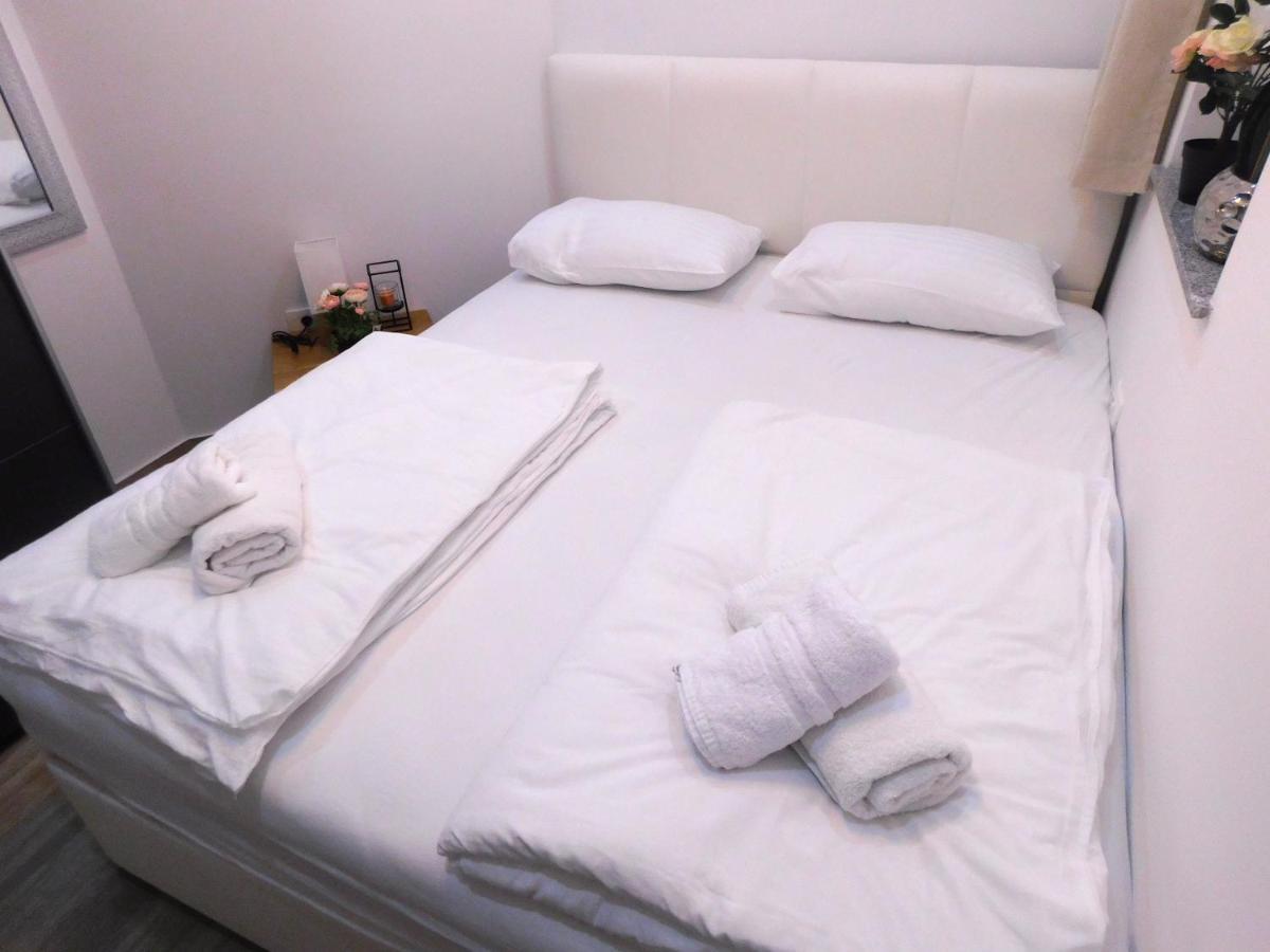Active Chillax Oasis Apartments 안카란 외부 사진