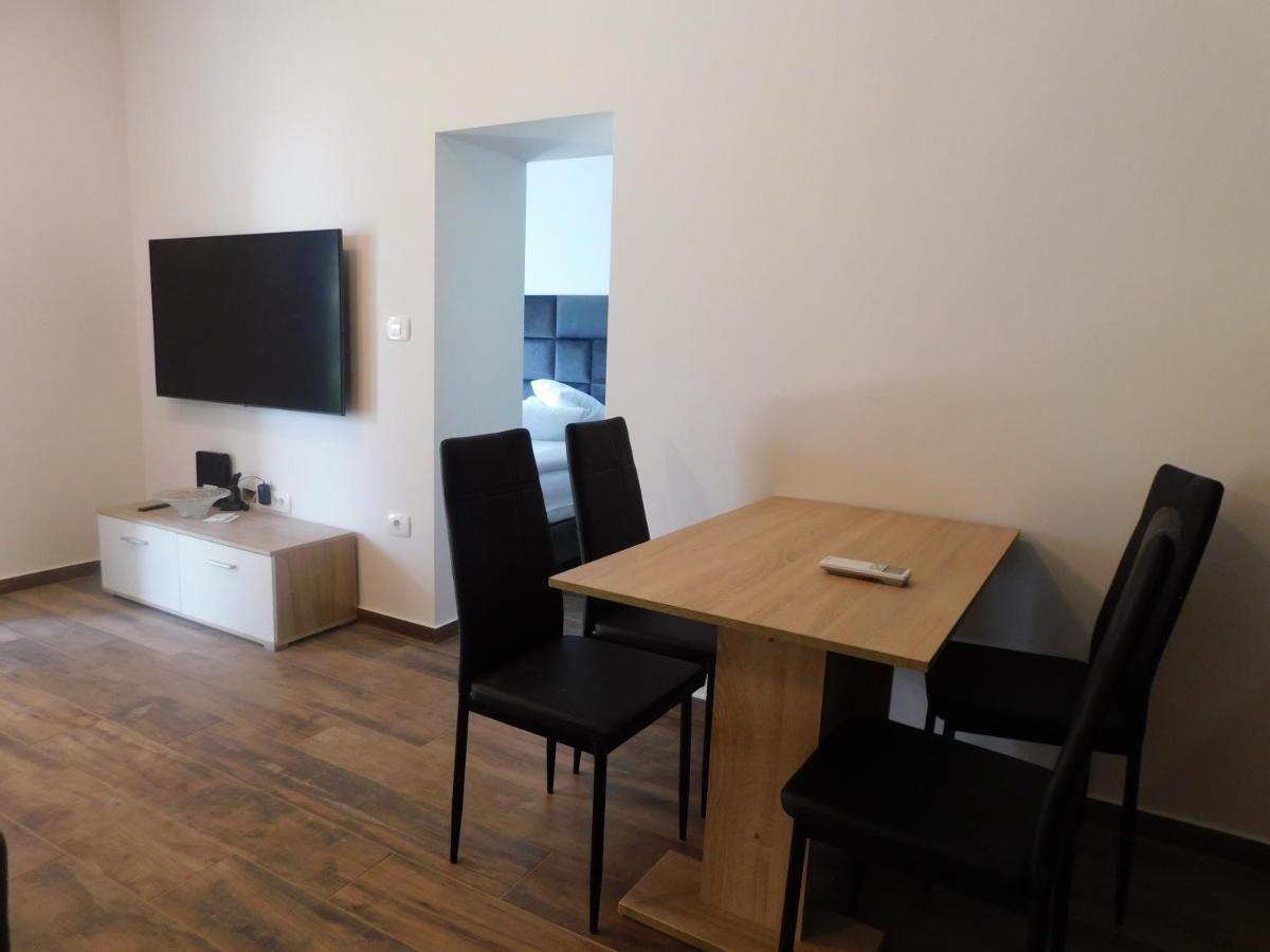 Active Chillax Oasis Apartments 안카란 외부 사진
