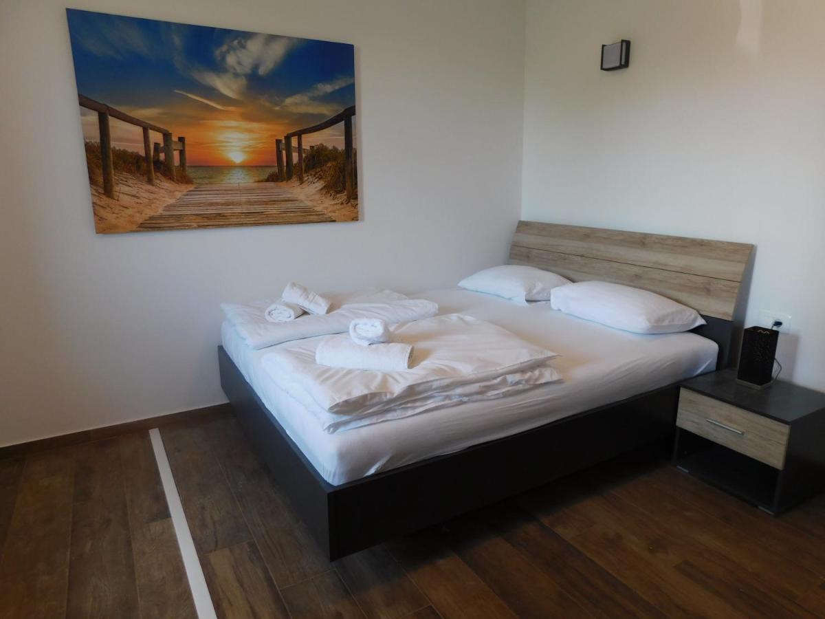 Active Chillax Oasis Apartments 안카란 외부 사진