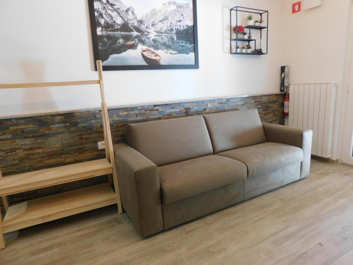 Active Chillax Oasis Apartments 안카란 외부 사진