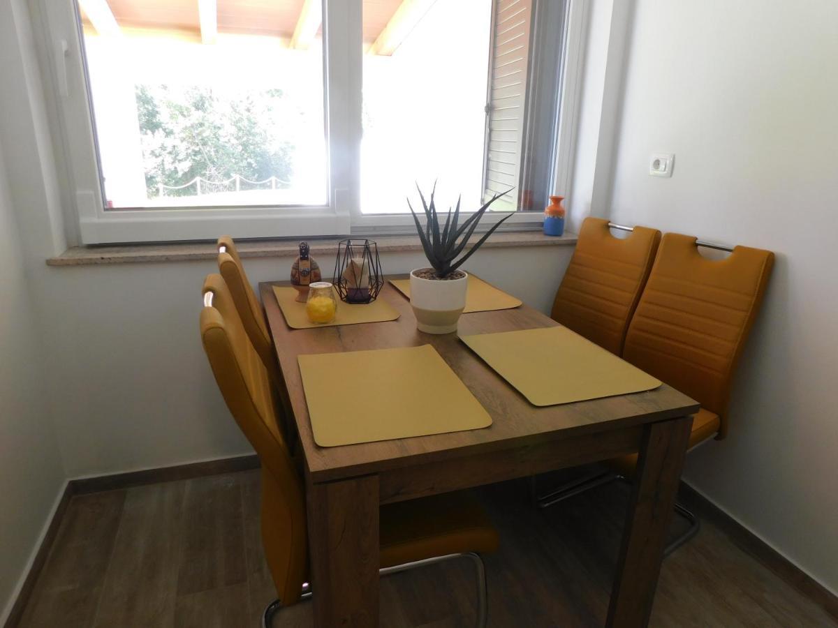 Active Chillax Oasis Apartments 안카란 외부 사진
