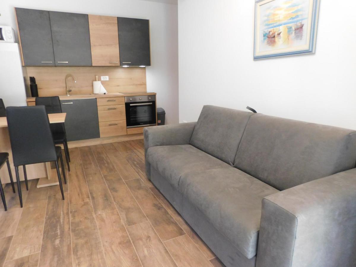 Active Chillax Oasis Apartments 안카란 외부 사진