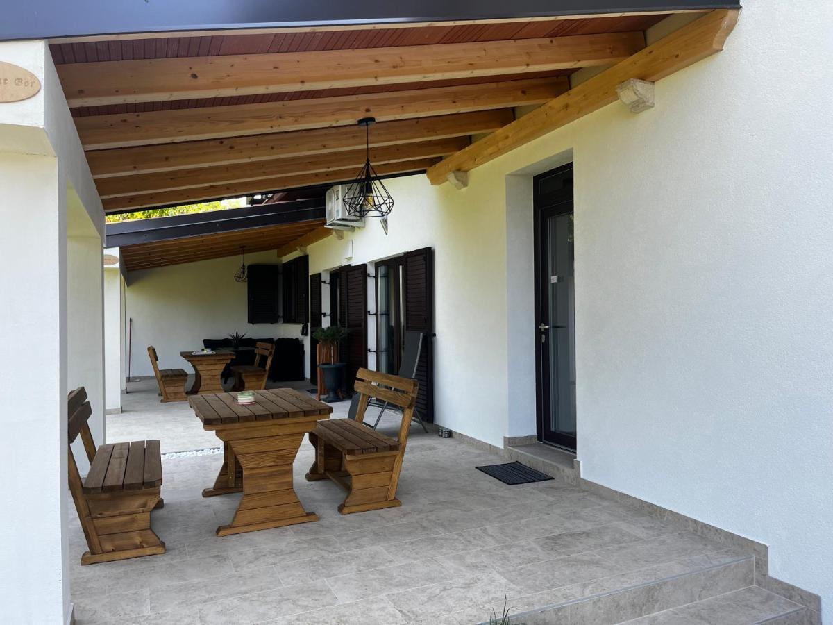 Active Chillax Oasis Apartments 안카란 외부 사진