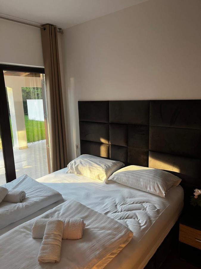 Active Chillax Oasis Apartments 안카란 외부 사진