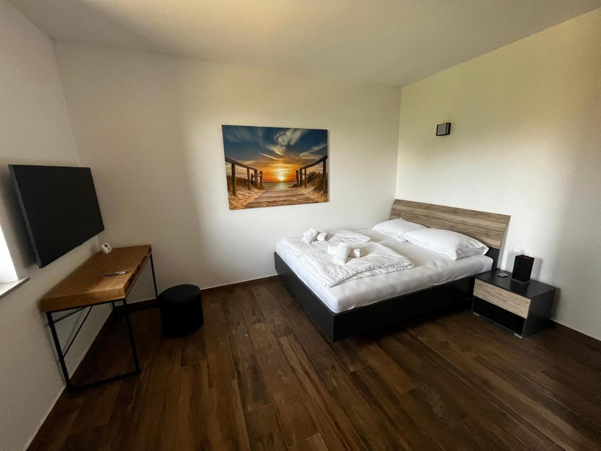 Active Chillax Oasis Apartments 안카란 외부 사진