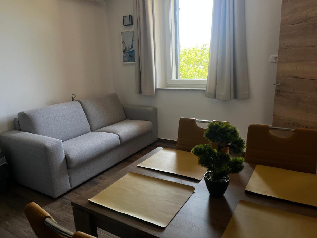 Active Chillax Oasis Apartments 안카란 외부 사진