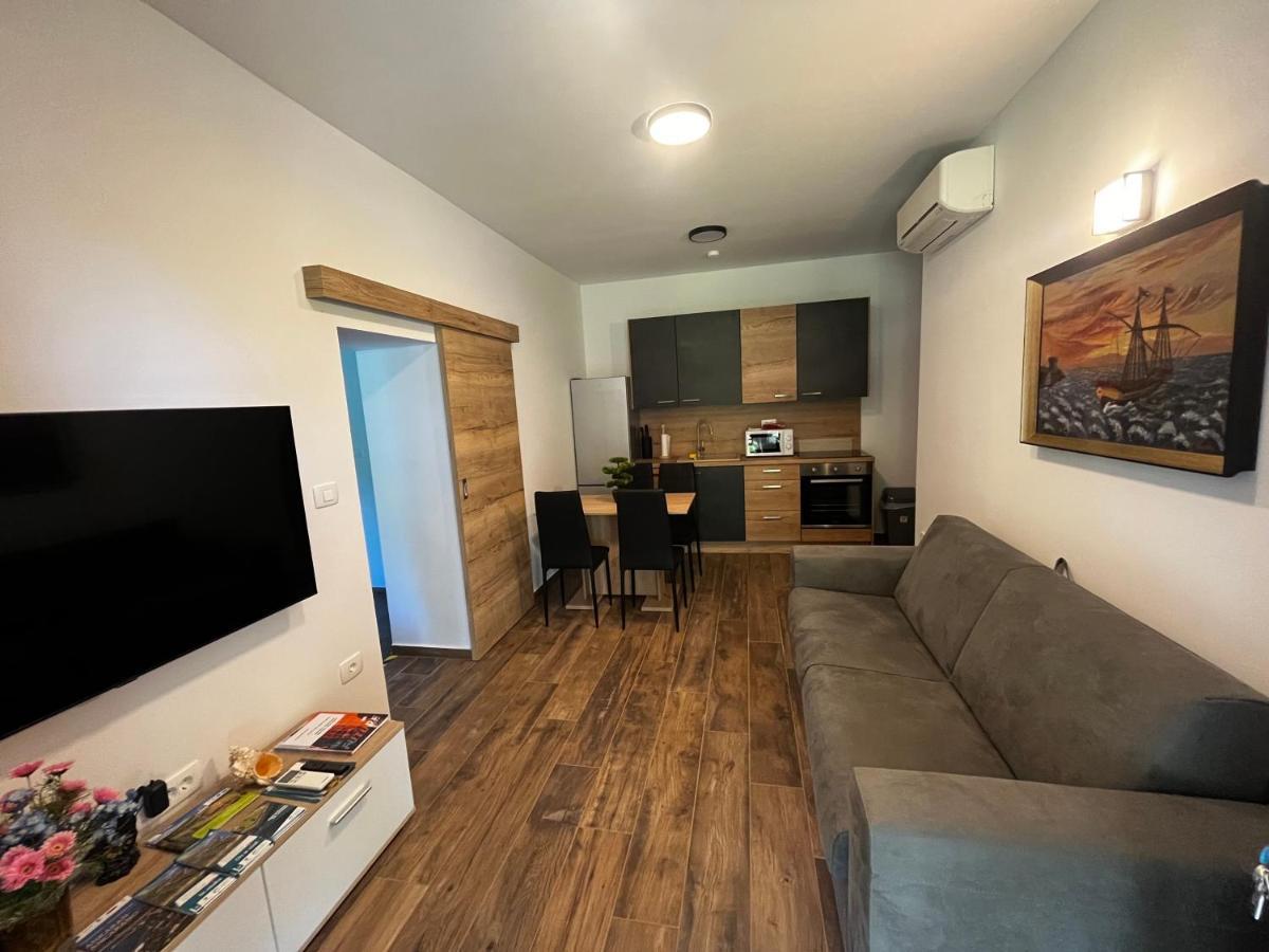 Active Chillax Oasis Apartments 안카란 외부 사진