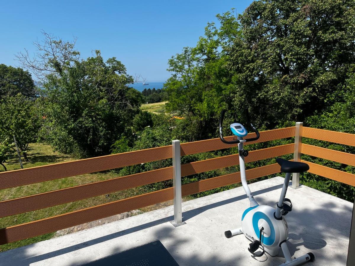 Active Chillax Oasis Apartments 안카란 외부 사진