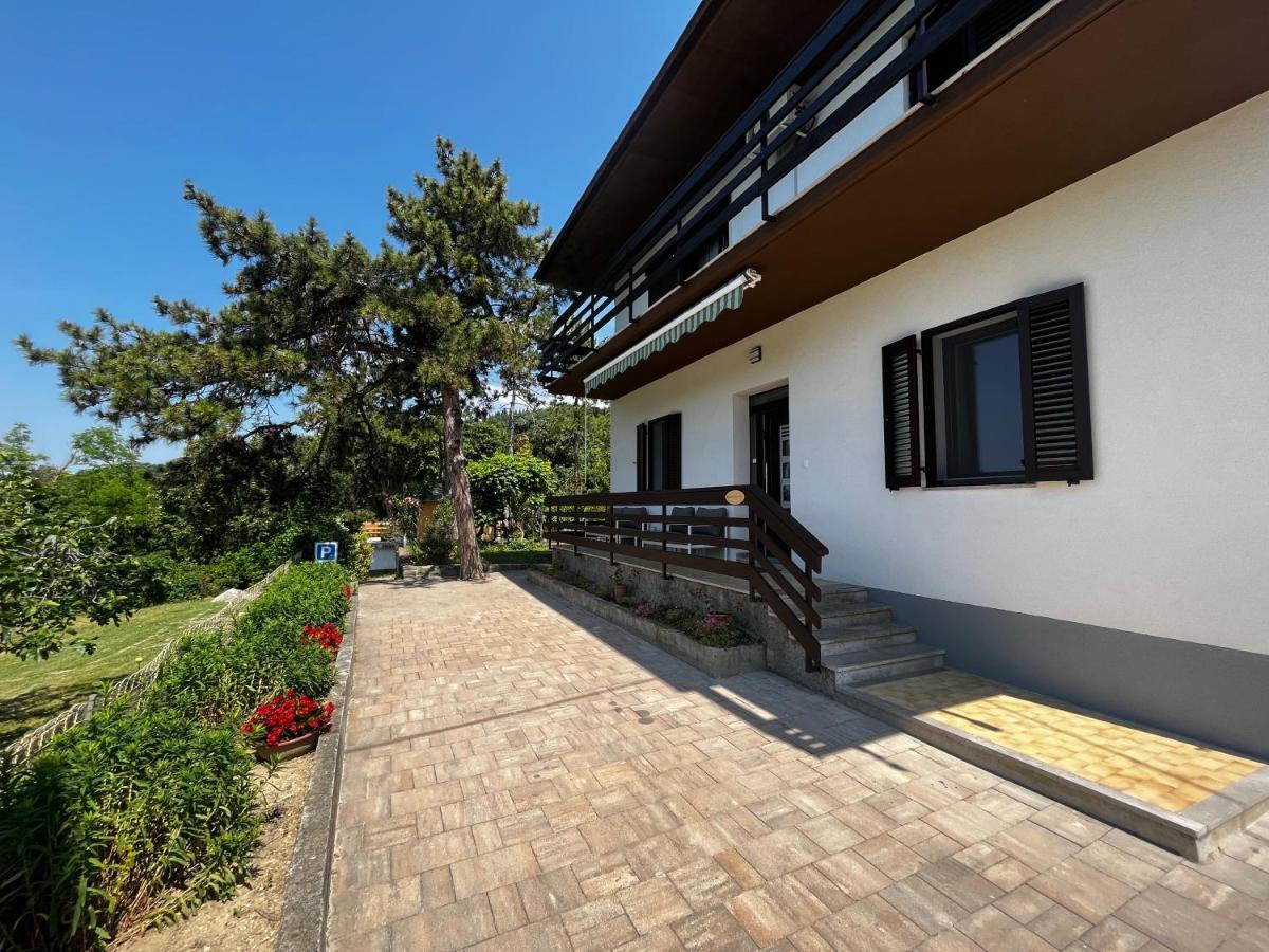 Active Chillax Oasis Apartments 안카란 외부 사진